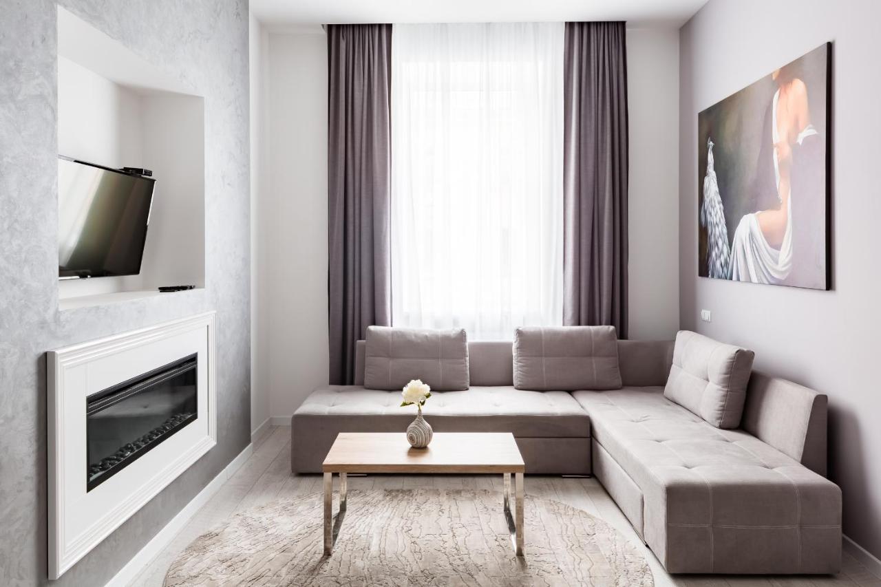 Leogrand Deluxe Apartments On Horodotska 33 리비프 외부 사진